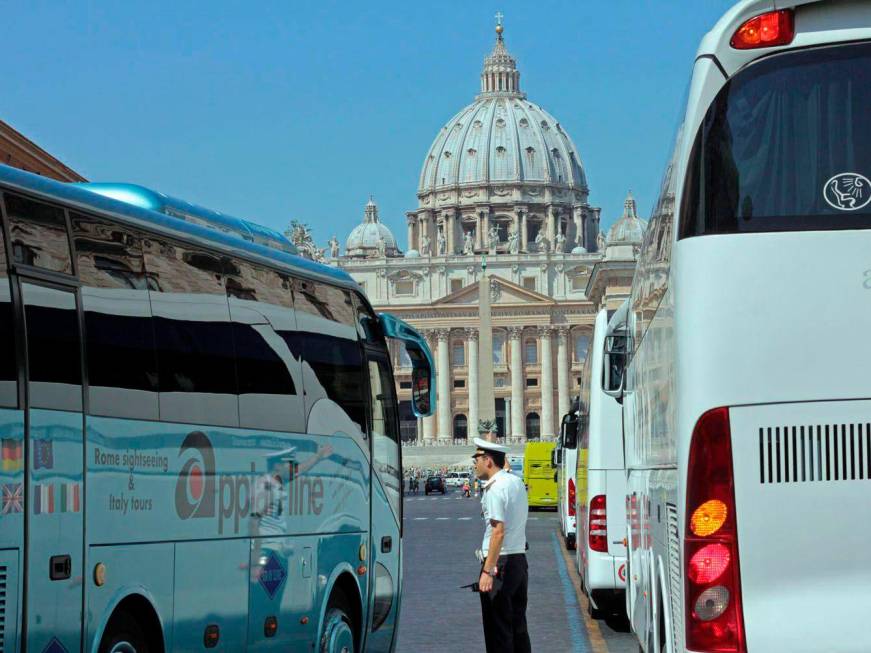 Bus turistici, domani il convegno di An.bti alla Camera dei deputati