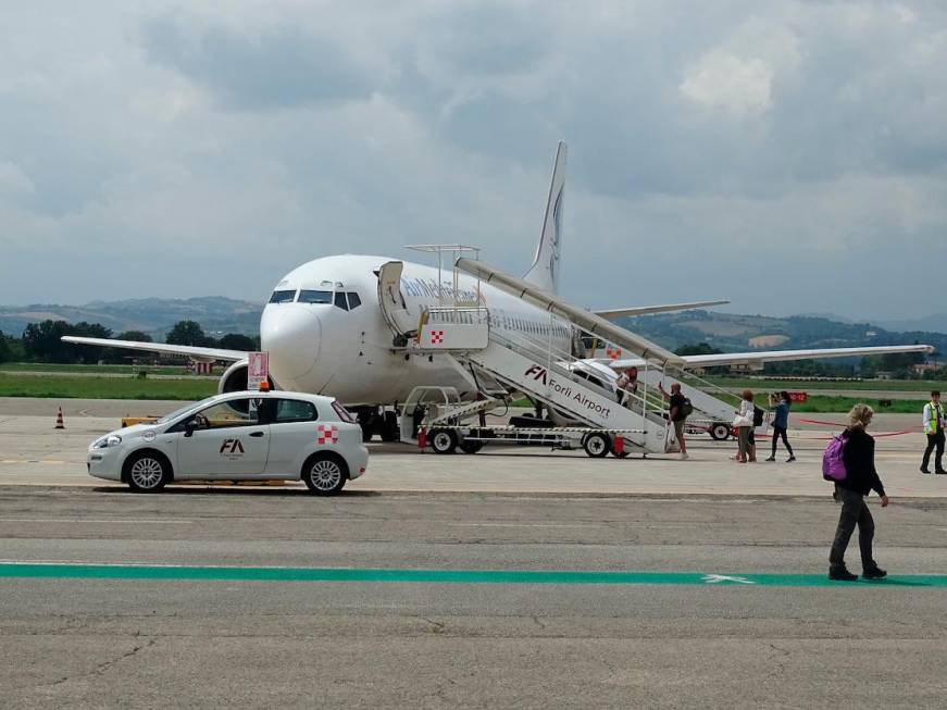 Aeroporto di Forlì, oggi il via per i nuovi voli GoToFly