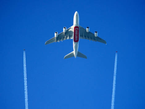 L'A380 di Emirates atterra a San Pietroburgo