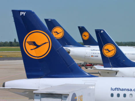 Boss in incognito:il ceo di Lufthansa Jens Ritter diventa uno steward