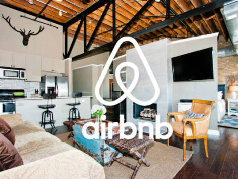 Airbnb apre le sue case a 20mila profughi afghani