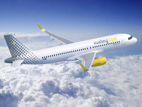 Vueling nel mirino Antitrust: istruttoria sui pagamenti per il trolley in cabina