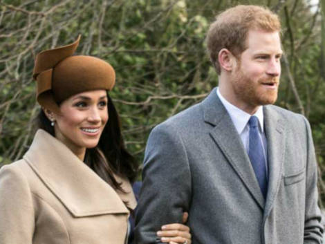 easyJet cerca i sosia della coppia reale Harry e Meghan: in palio un anno di voli