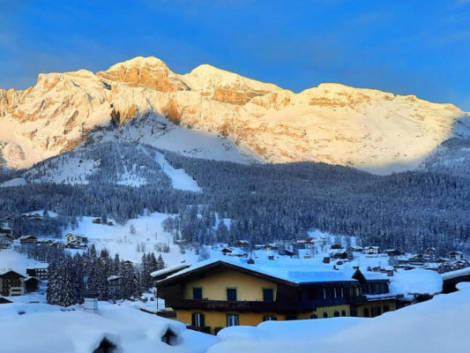 Cortina, gli albergatori vogliono una tassa di ingresso. Santanchè contraria