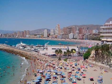 Benidorm, gli arrivi dall’Inghilterra superano il turismo interno