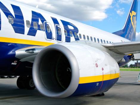 Aerei in ritardo, Ryanair: “Clienti, scrivete all’Unione europea”