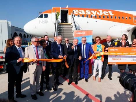 easyJet, al viail primo voloMalpensa-Salerno