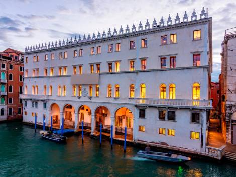 Venezia, chiudeil Fondacodei Tedeschi