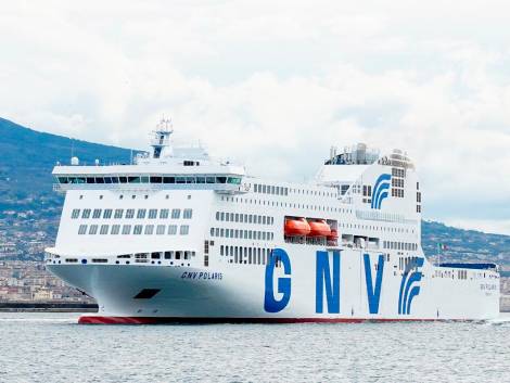 Gnv, arrivata a Napoli la nuova nave Gnv Polaris