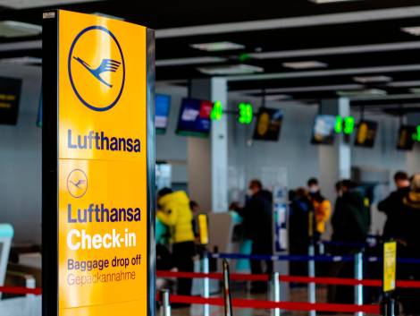 Lufthansa corre ai ripariTrimestrale sotto le attese