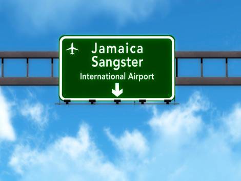 L’uragano Berylin Giamaica,chiusi gli aeroporti