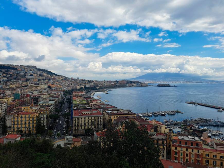 Napoli reginadelle crociereLe previsioni 2025