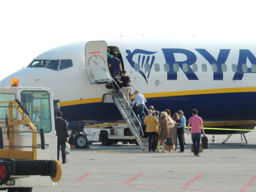 Ryanair contro gli scioperi francesi: 600mila firme per la petizione