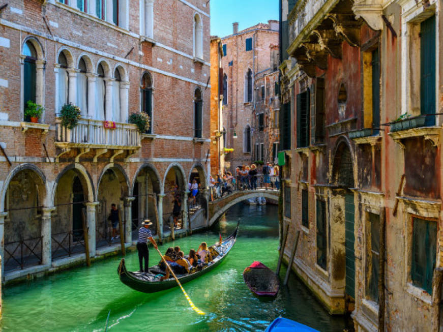 Affitti brevi, operazione anti-abusivi a Venezia: la Guardia di Finanza trova 76 irregolari