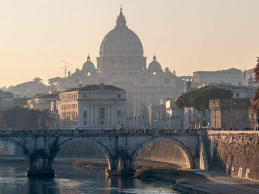 Roma, boom di turisti ma decollano i prezzi. Gli albergatori: “Aumentati i costi”