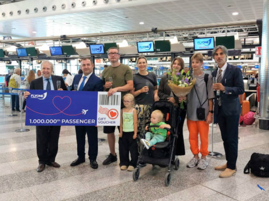 FlyOne Armenia festeggia a Malpensa il milionesimo passeggero