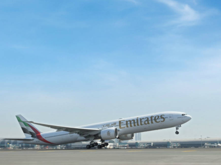Emirates, terzo volo su Hong Kong da novembre