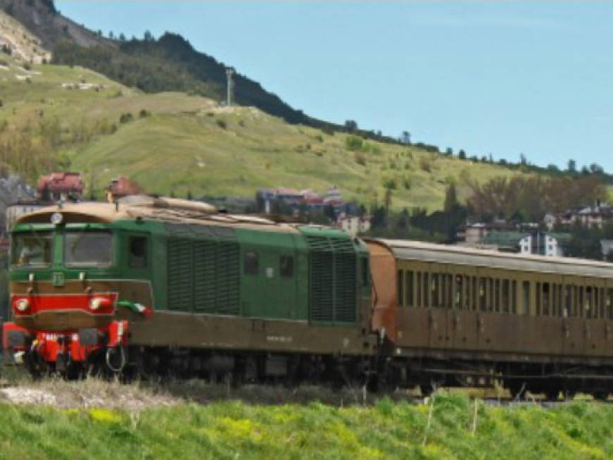 La Calabria ripropone il Treno degli Dei, viaggio lungo la costa tirrenica