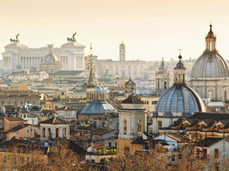 Onorato, Roma: “Dobbiamo porre un freno all’extralberghiero in centro”