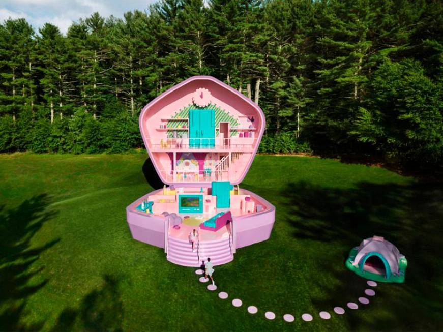 Airbnb apre la casa di Polly Pocket per un viaggio negli anni ‘90