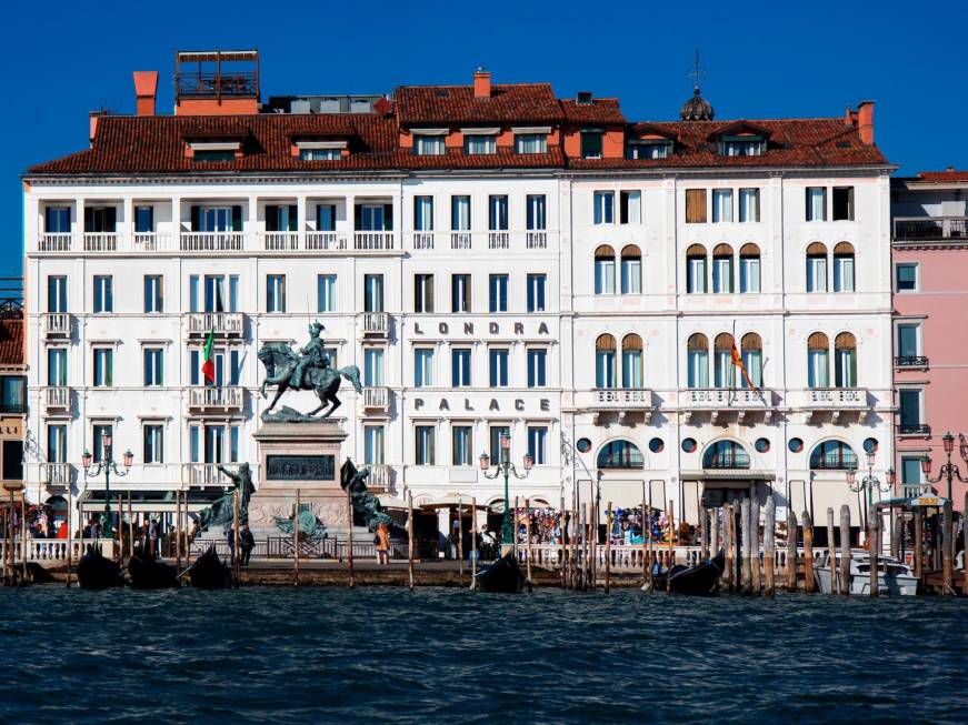 Svelata la nuova veste del Londra Palace Venezia