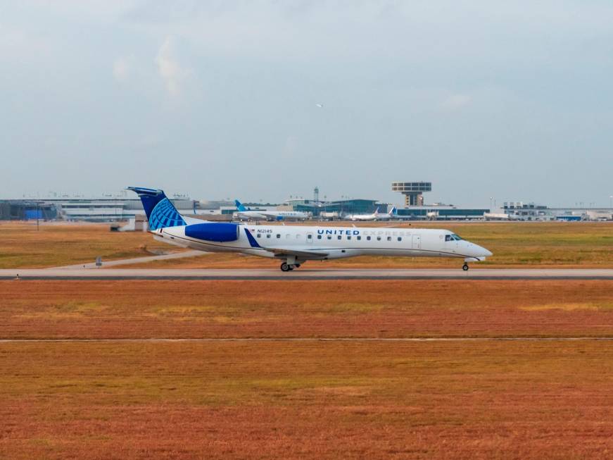 United Airlines, dalla primavera a bordo il wi-fi satellitare di Elon Musk